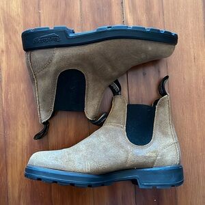 Saddle brown Blundstones B#000705